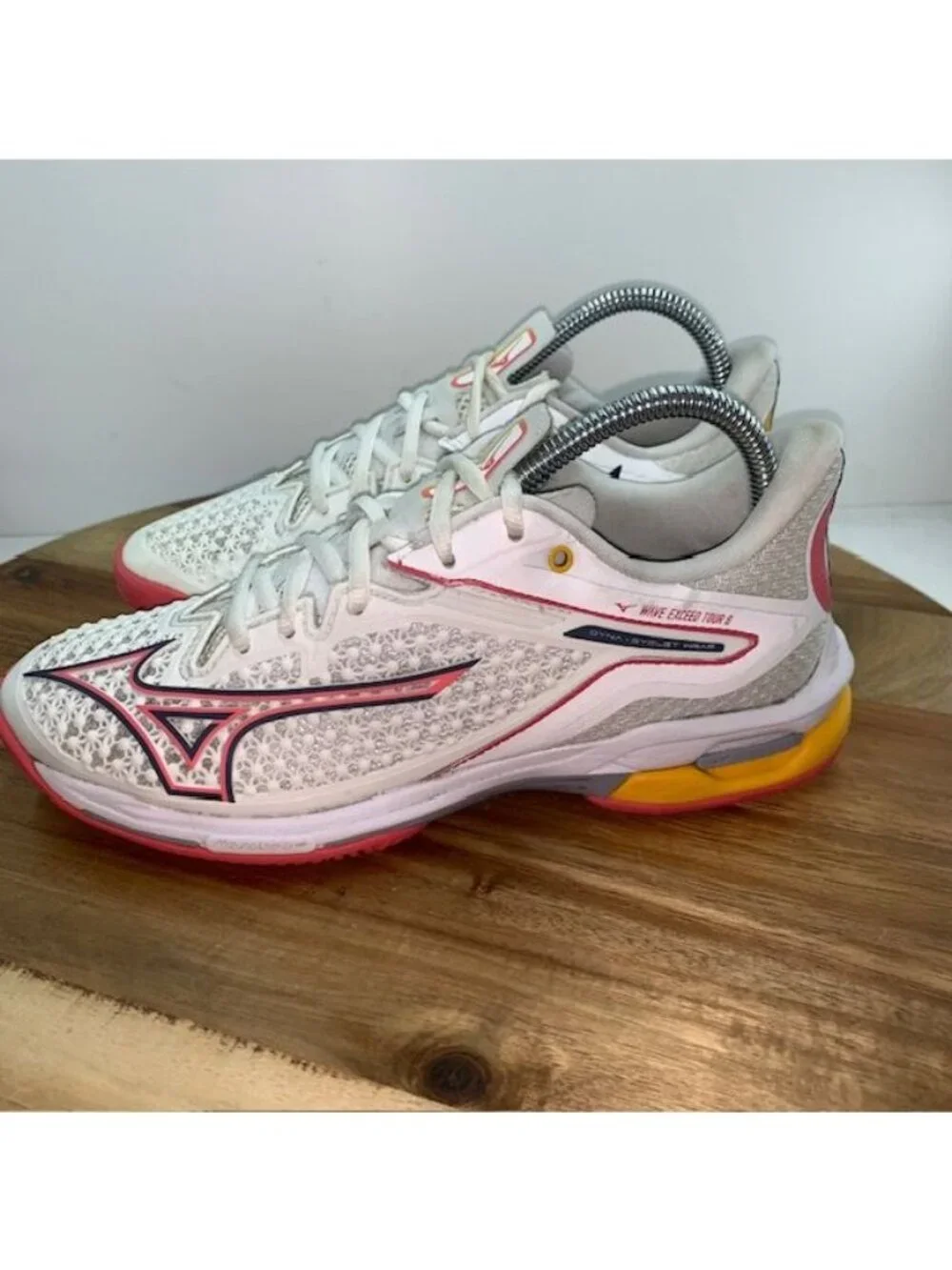 Mizuno Wave Exceed Tour-6 Sneaker Womens 7.5 White Pink Tennis Pickleball Shoe